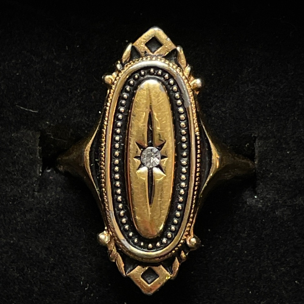 Kensington Signet Ring by Avon Women Sz 6-7